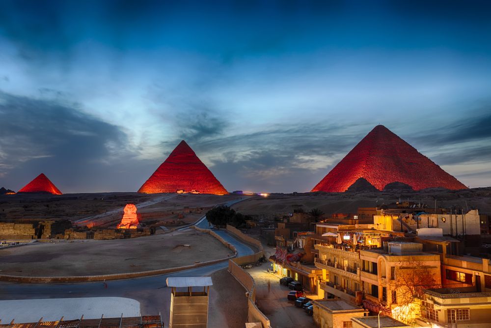 great pyramid of giza by night