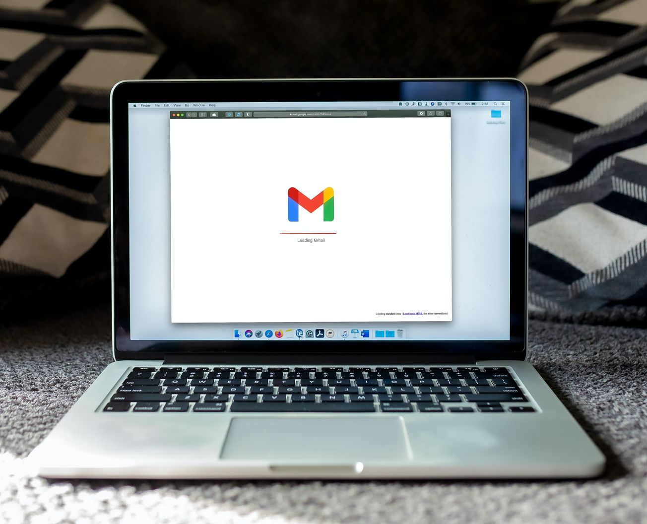 Laptop opening email to send cover letter
