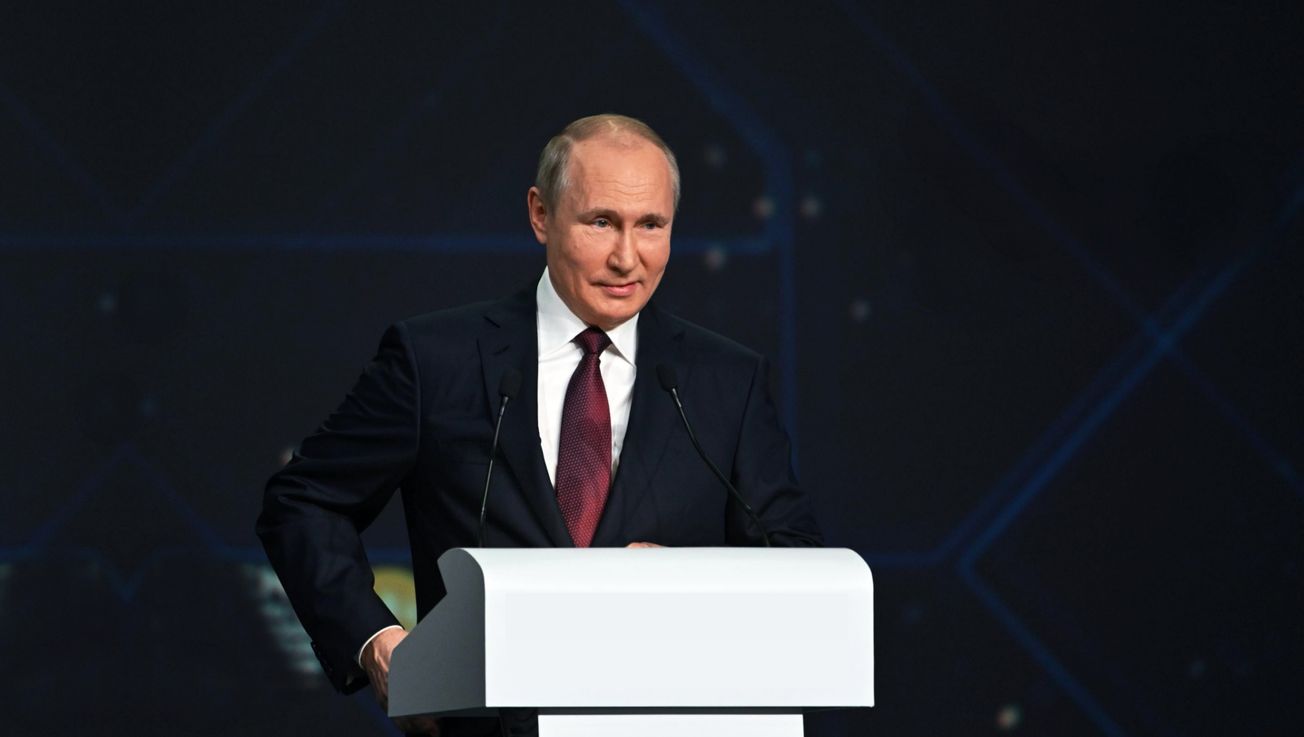 Vladimir Putin Net Worth, Politician, Early Life